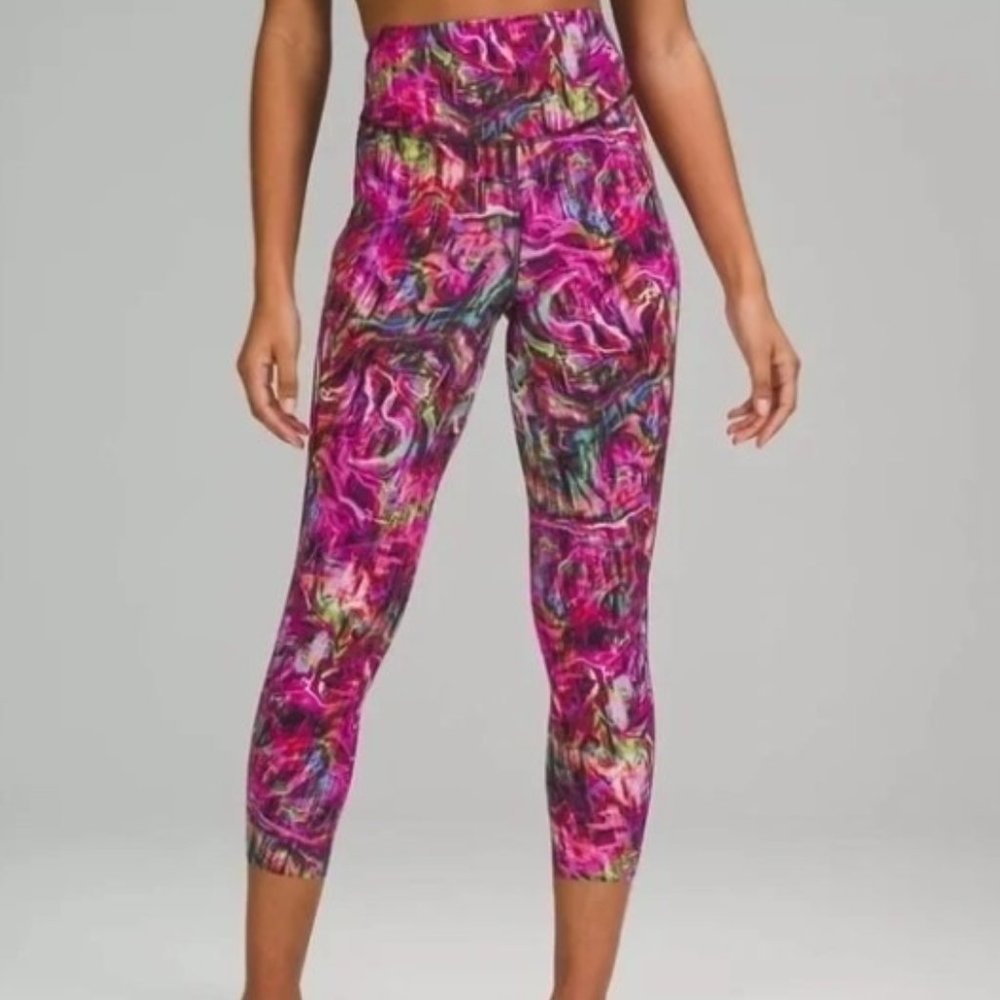 Lululemon Base Pace HR Tight 25" New with Tag Size 8